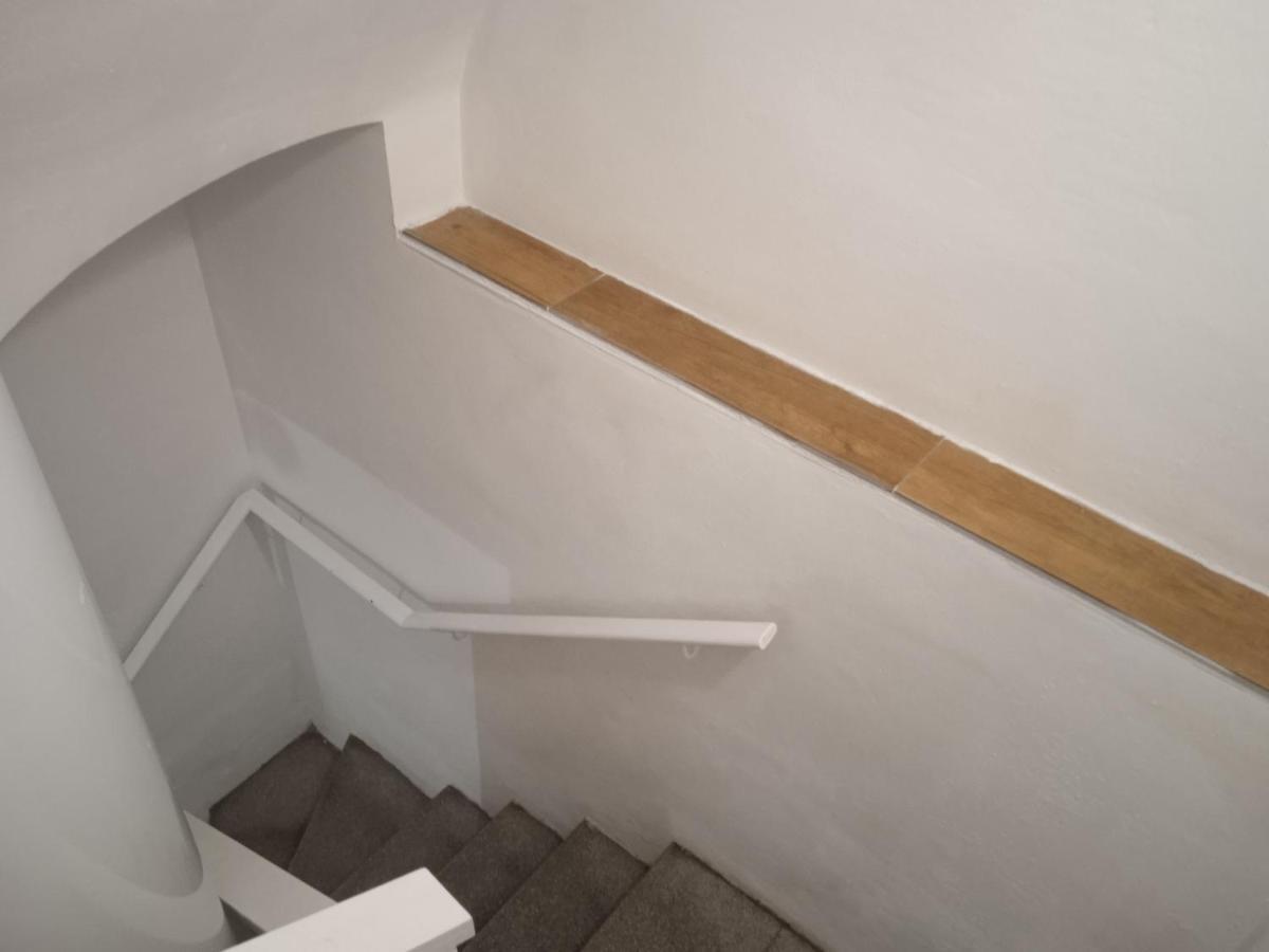 Habitacion Economica Con Bano Privado En Pleno Centro De Figueres ภายนอก รูปภาพ